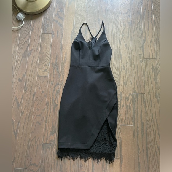 ASTR THE LABEL NEW PEEKING LACE BODYCON HALTER DRESS SIZE  XS - Picture 13 of 15